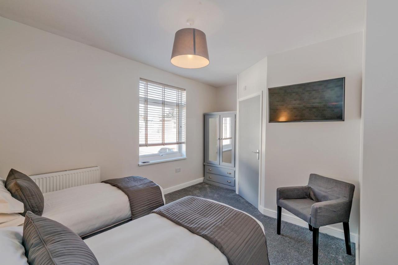 Newhall Lodge カノック エクステリア 写真